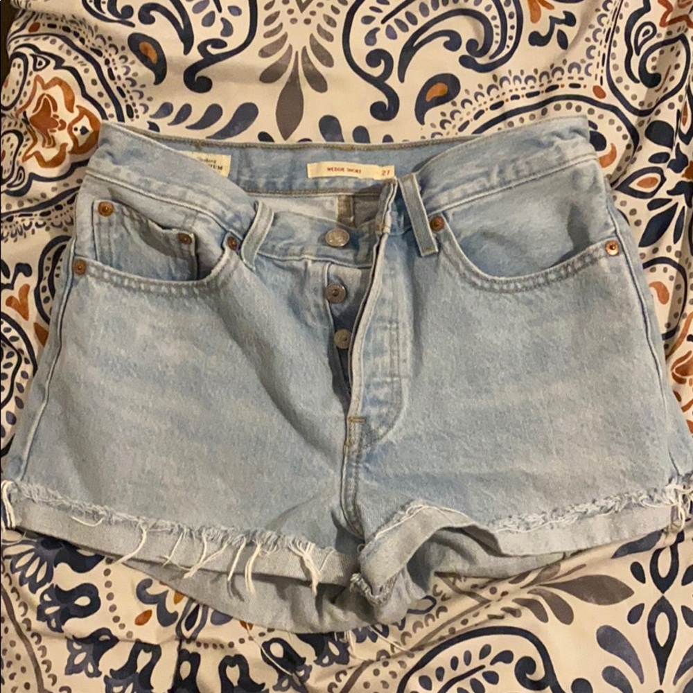 Levi’s High ride button up shorts